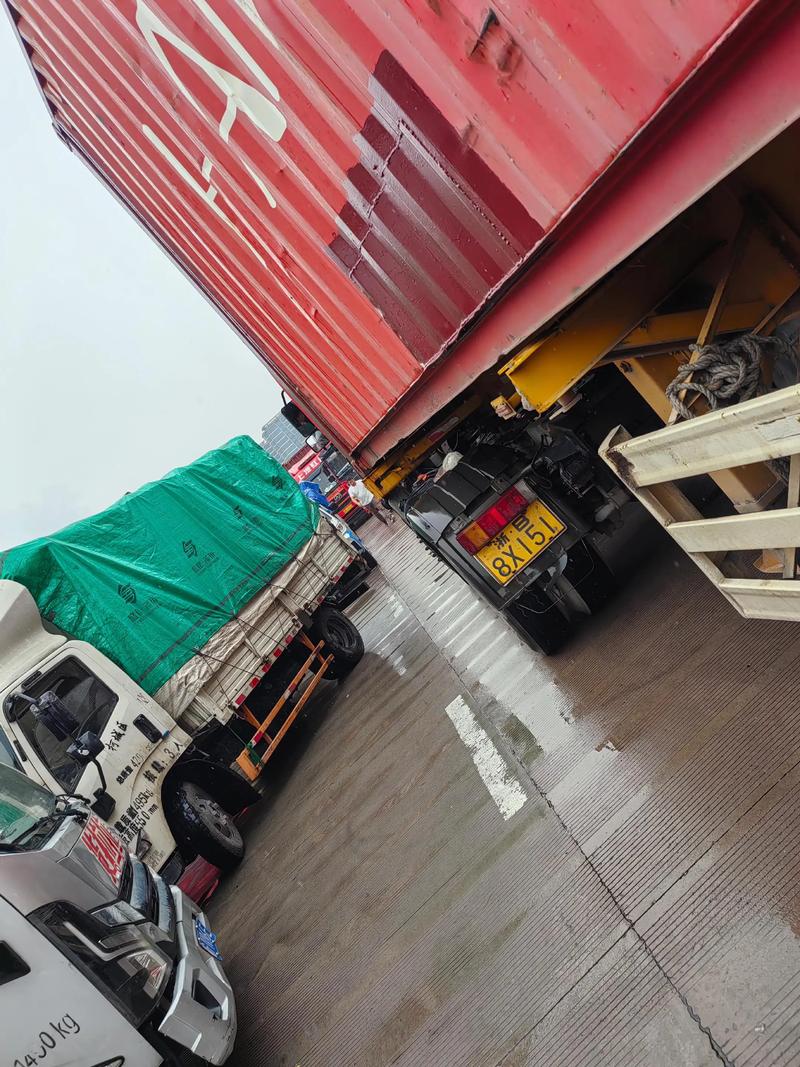 道路貨物運(yùn)輸 堵局之痛與未來(lái)之策